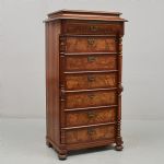1329 4266 CHEST OF DRAWERS